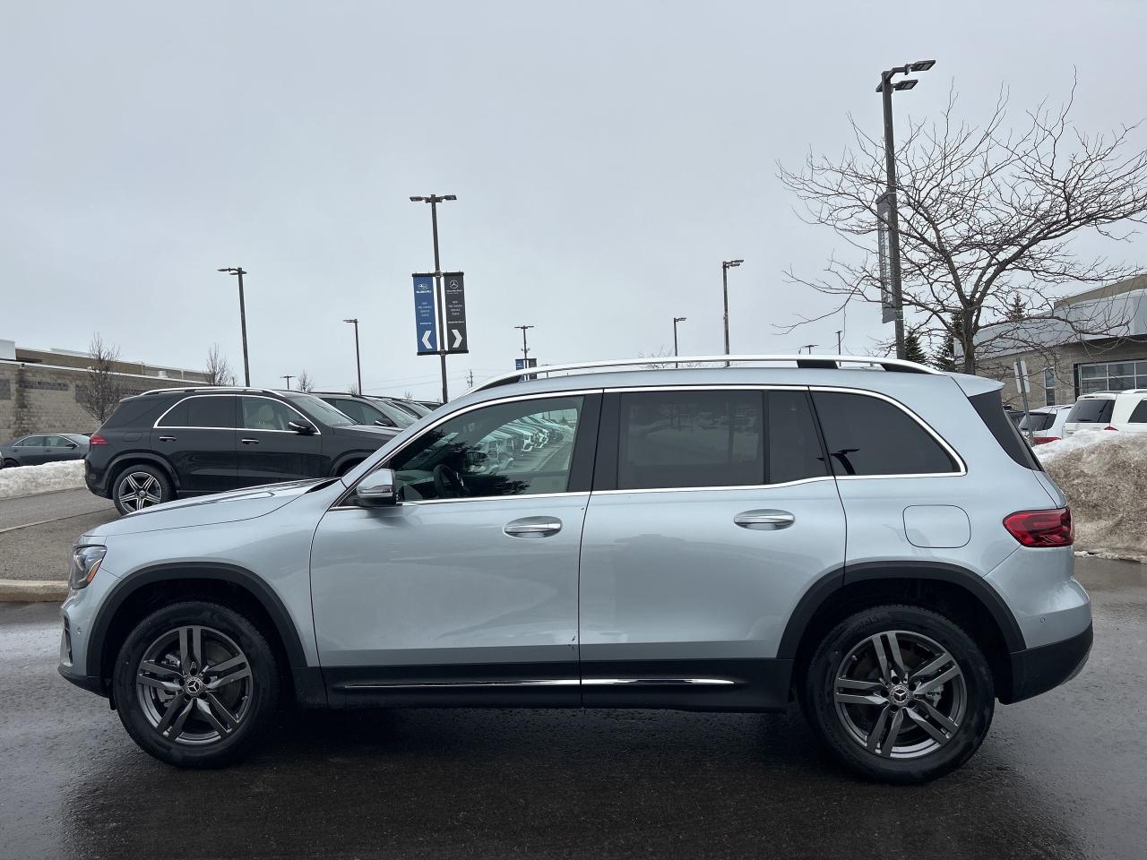 2025 Mercedes-Benz GLB 250 4MATIC Photo