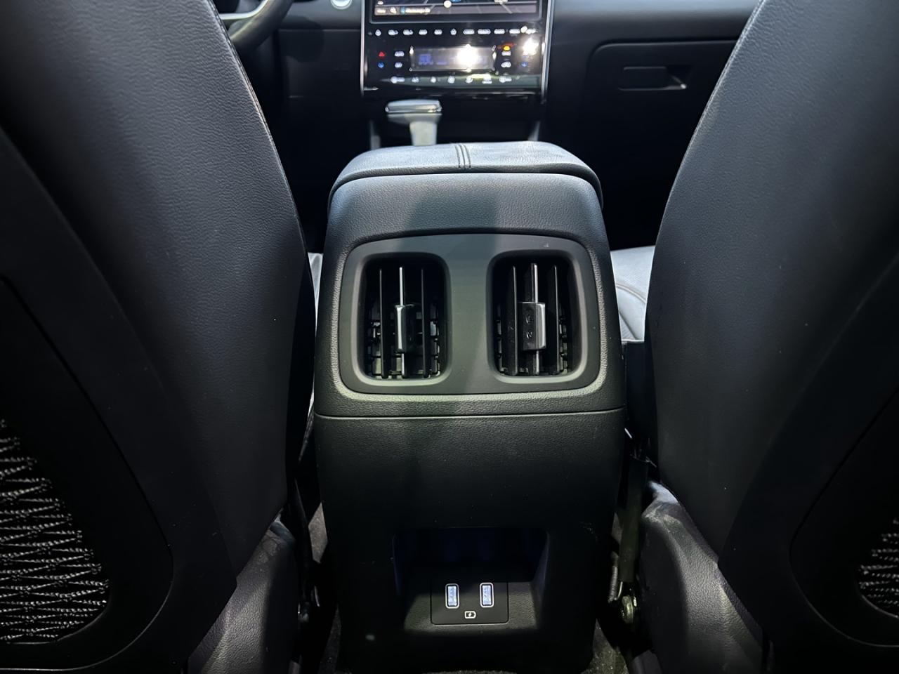 2023 Hyundai Tucson Preferred w/ Trend Pkg   Sunroof   Leather   Navi Photo