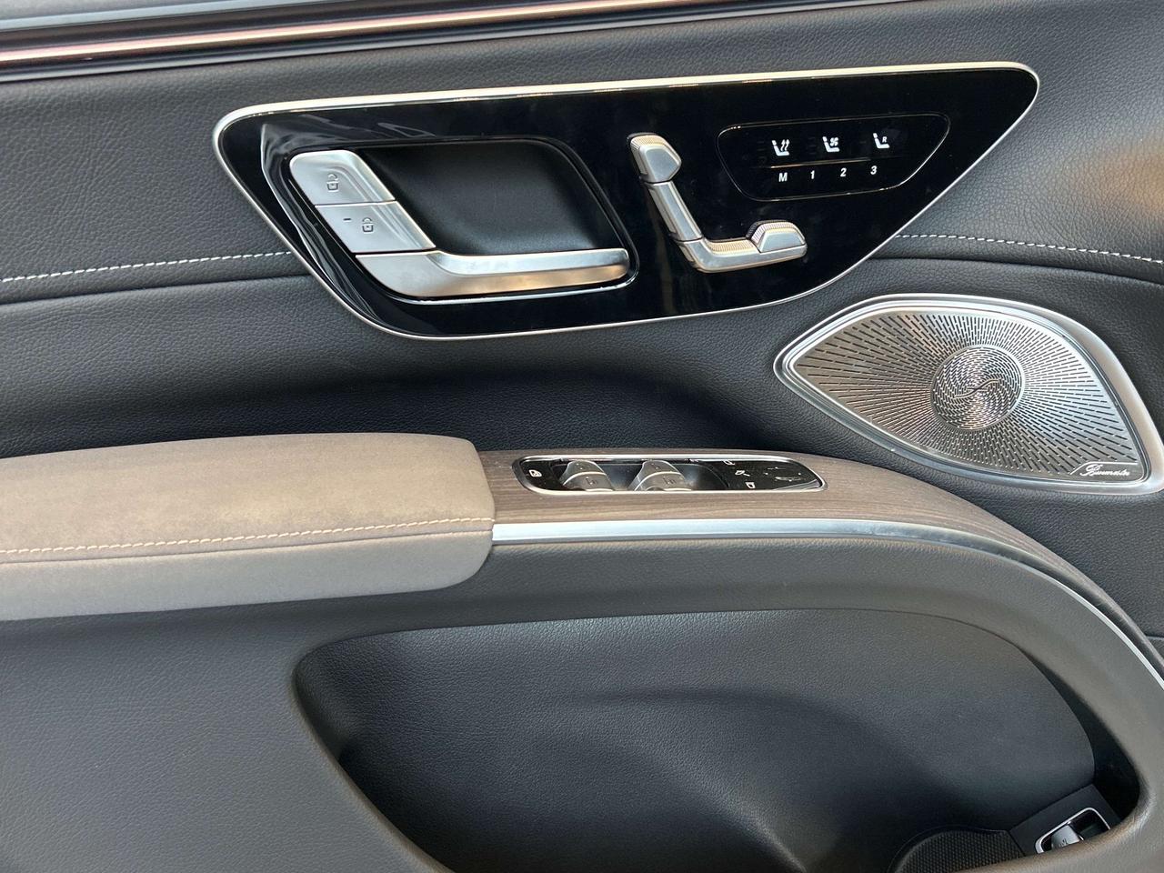 2025 Mercedes-Benz EQS 450 4MATIC Photo