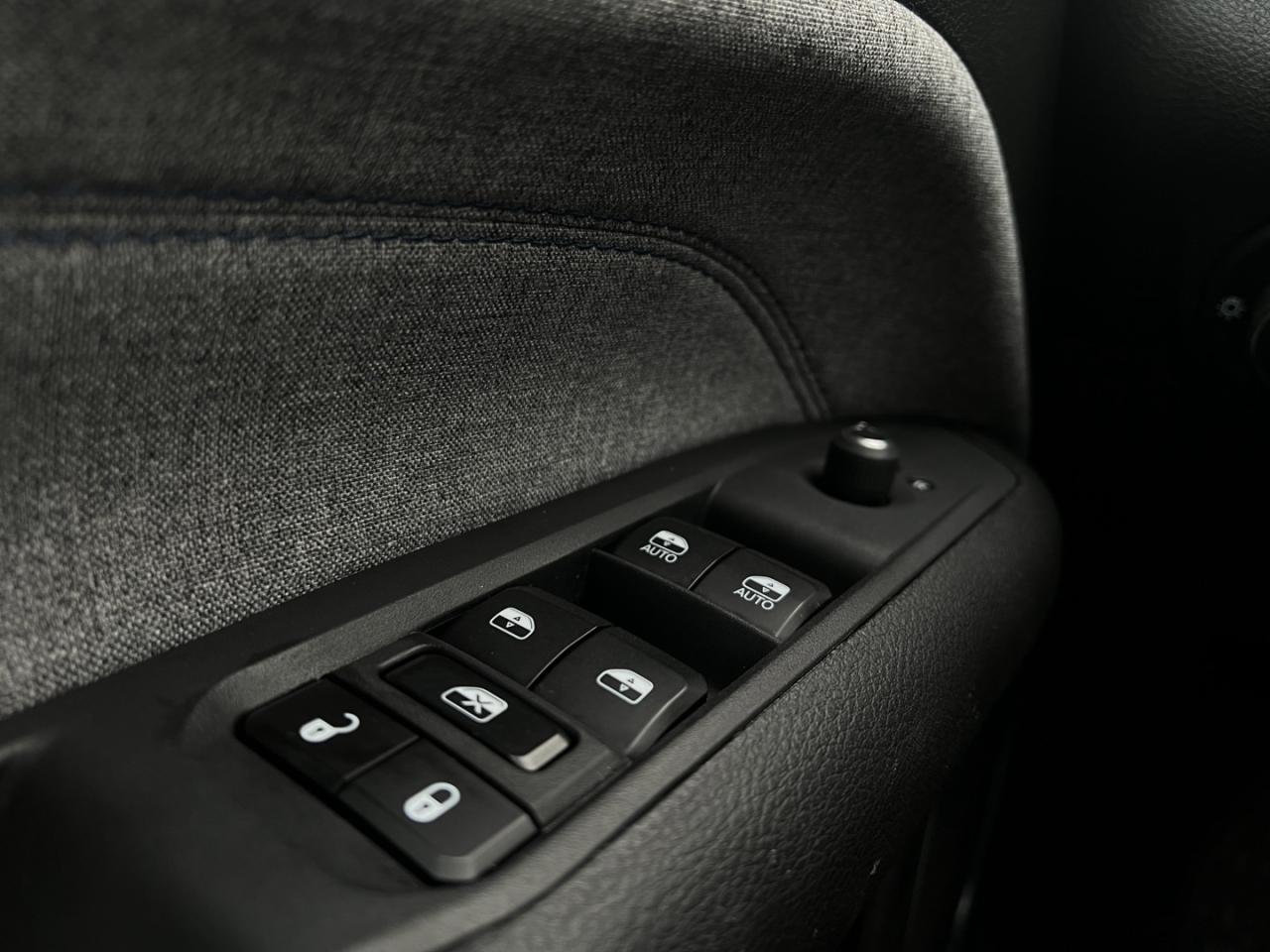 2024 Jeep Compass North 4X4 Pearl White   Htd Seats   Remote Start Photo