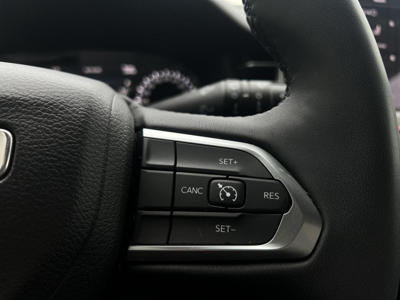 2024 Jeep Compass North 4X4 Pearl White   Htd Seats   Remote Start Photo