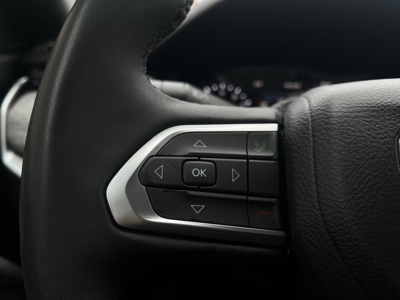 2024 Jeep Compass North 4X4 Pearl White   Htd Seats   Remote Start Photo