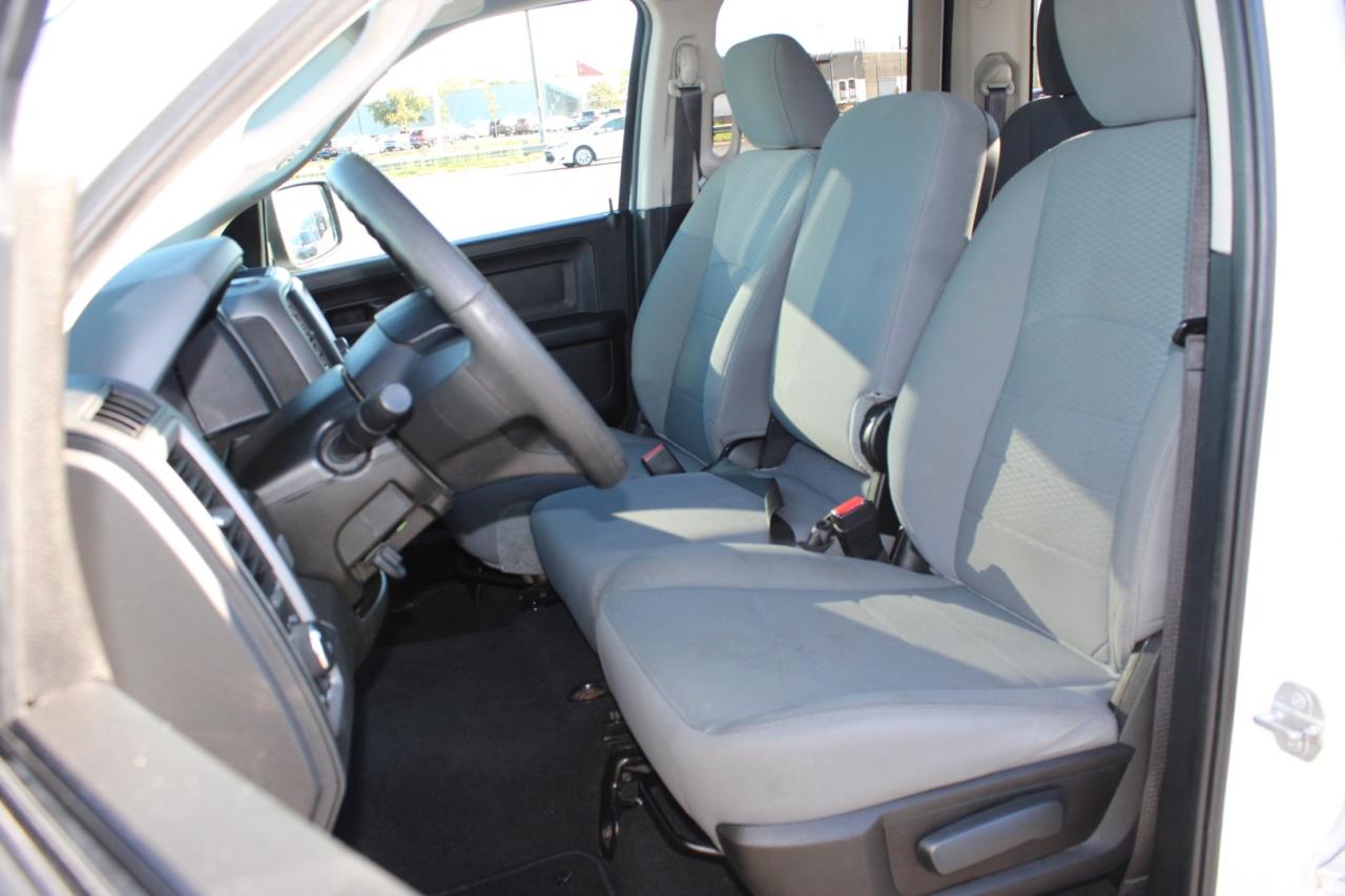 2019 RAM 1500 Tradesman Quad Cab 4WD RAM BOX SAFETY CERTIFIED Photo