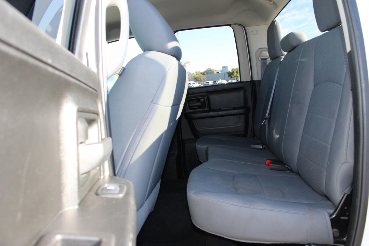 2019 RAM 1500 Tradesman Quad Cab 4WD RAM BOX SAFETY CERTIFIED Photo