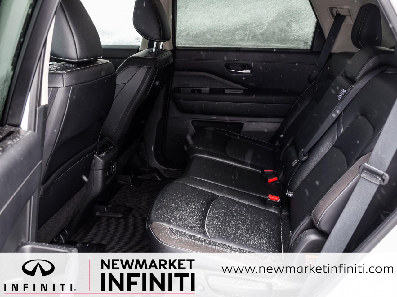 2024 Nissan Pathfinder ONE OWNER/PREMIUM PKG/CARFAX CLEAN Photo