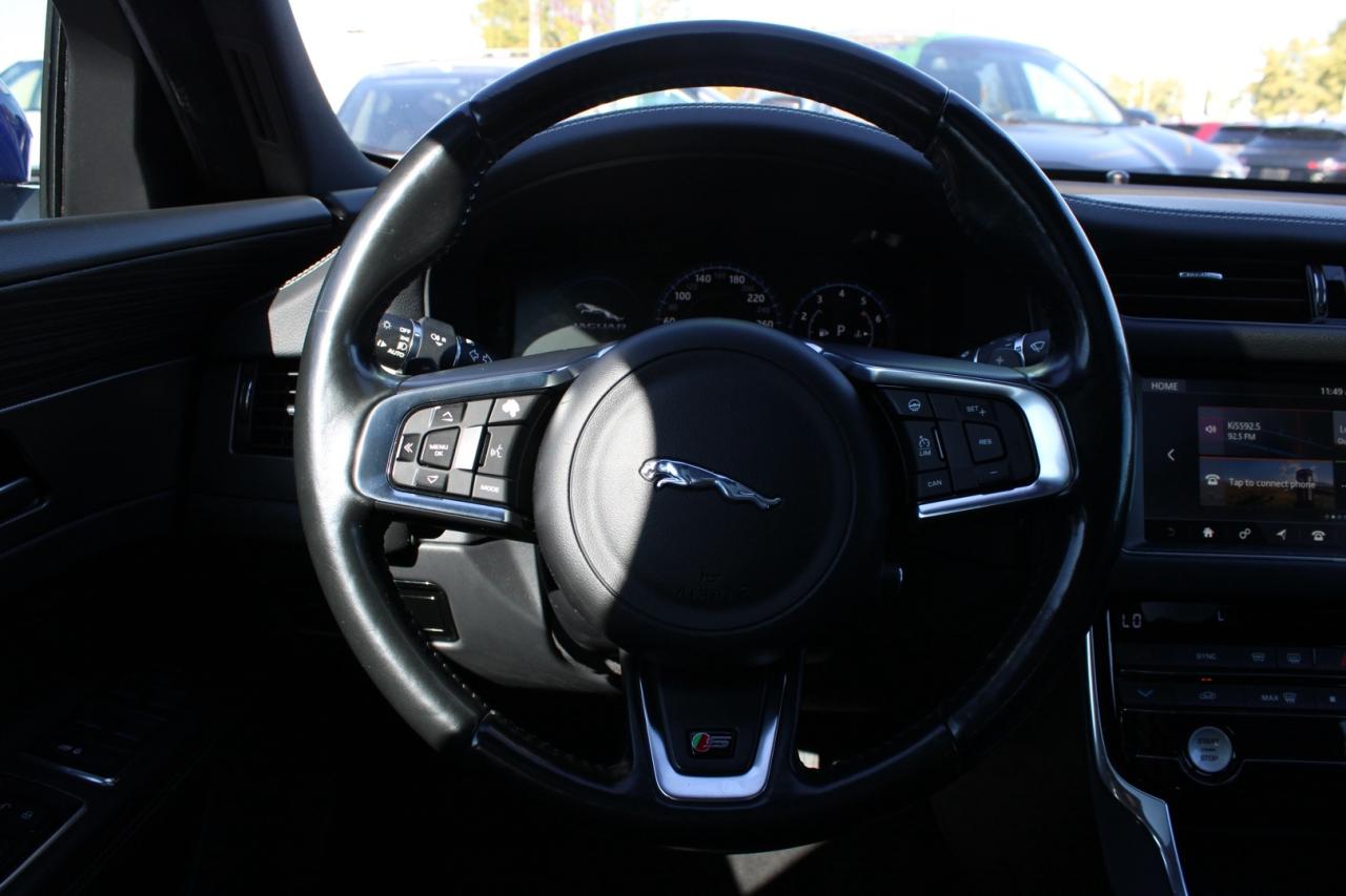 2017 Jaguar XF S AWD Photo