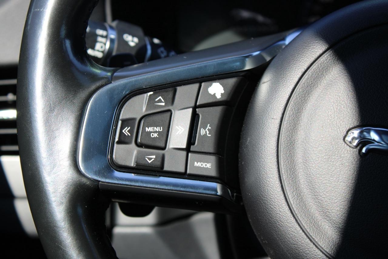 2017 Jaguar XF S AWD Photo