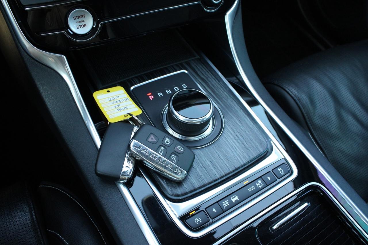 2017 Jaguar XF S AWD Photo