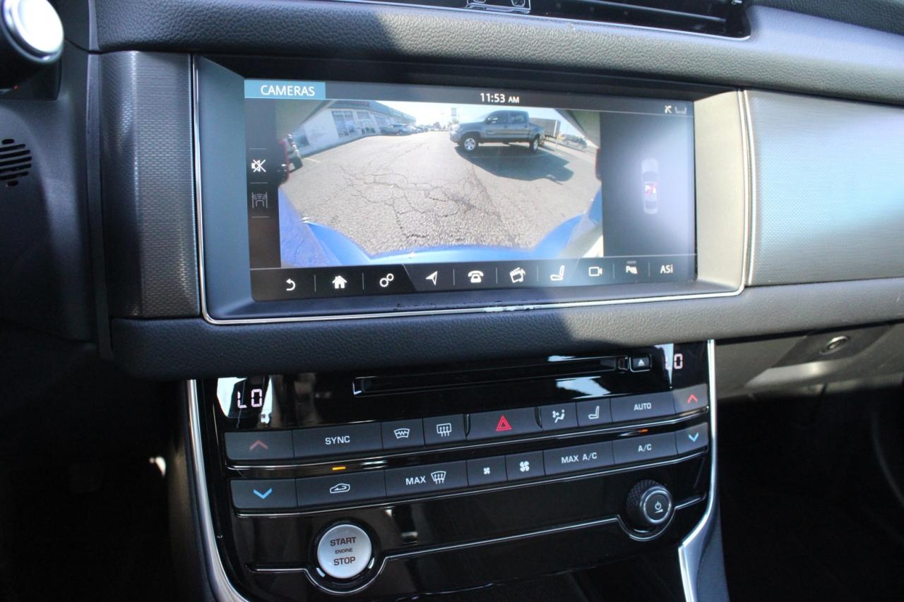 2017 Jaguar XF S AWD Photo