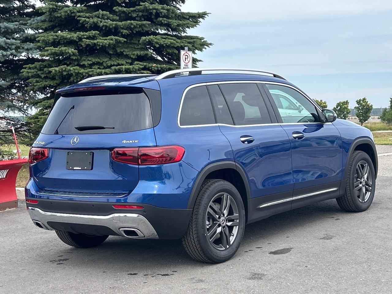 2025 Mercedes-Benz GLB 250 4MATIC Photo