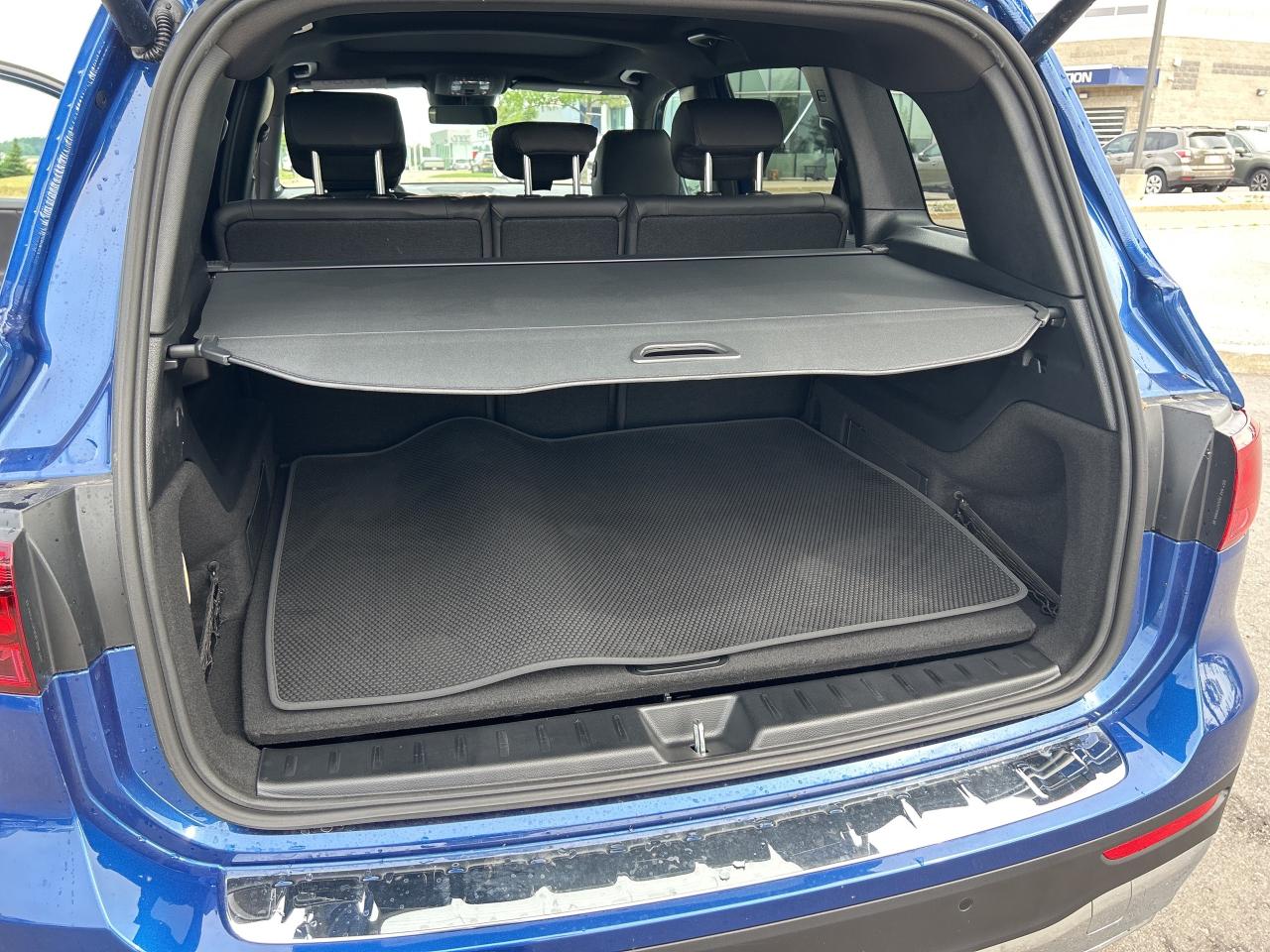 2025 Mercedes-Benz GLB 250 4MATIC Photo