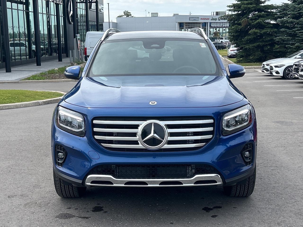 2025 Mercedes-Benz GLB 250 4MATIC Photo