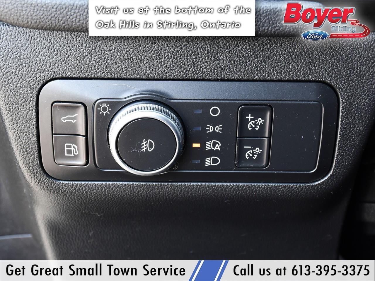 2020 Ford Escape Titanium Hybrid LOCAL TRADE,CLEAN CARFAX! Photo