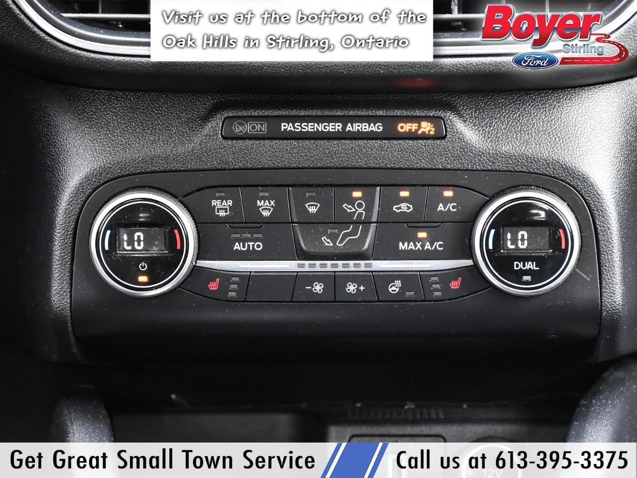 2020 Ford Escape Titanium Hybrid LOCAL TRADE,CLEAN CARFAX! Photo