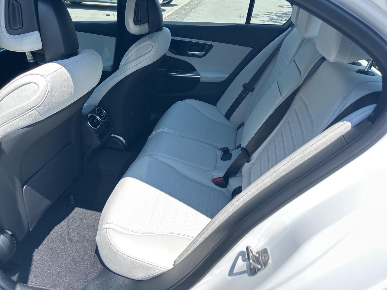 2025 Mercedes-Benz C-Class C 300 4MATIC Photo