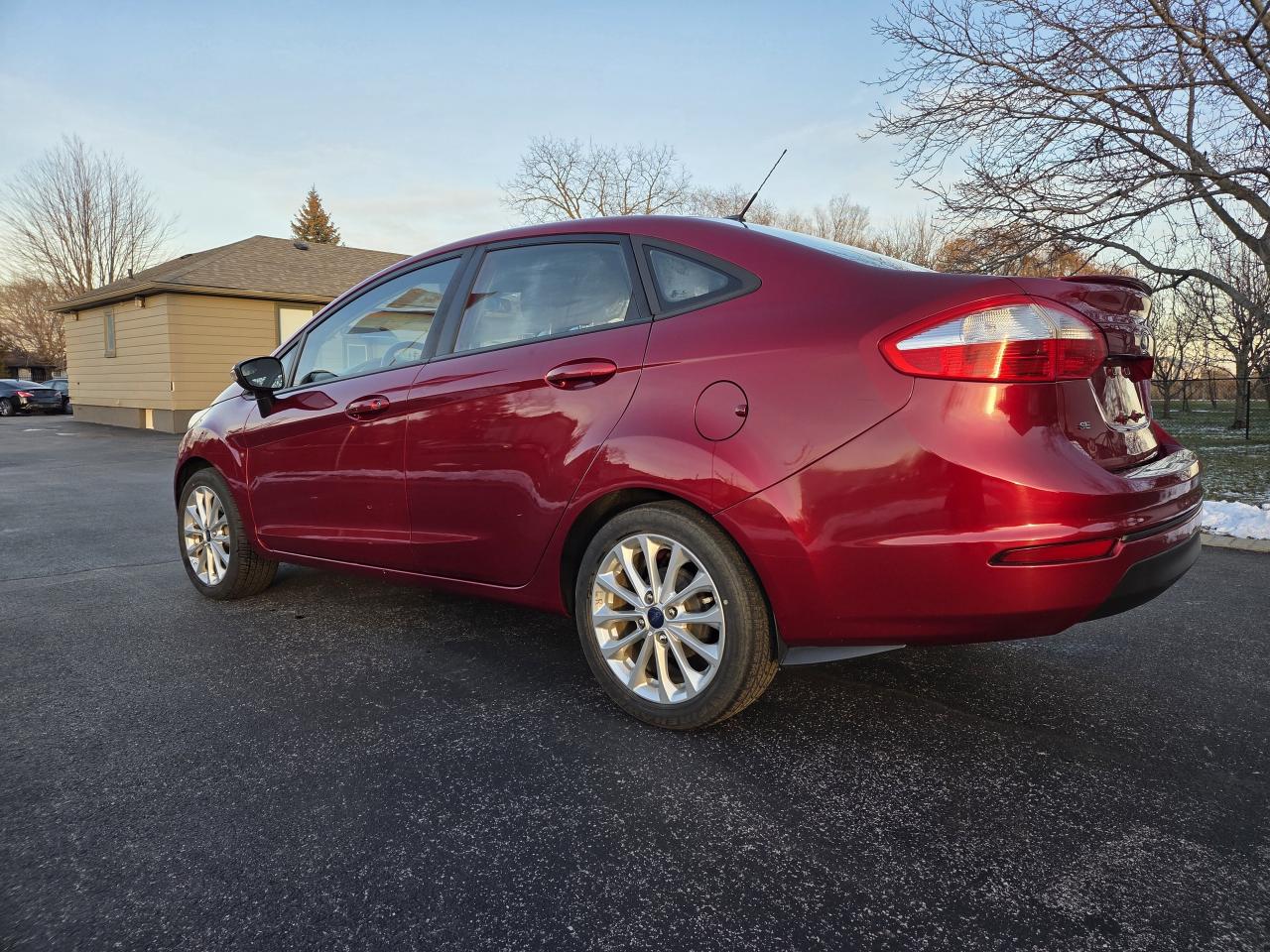 2014 Ford Fiesta 4dr Sdn SE, Auto, 1Owner, Drives Great, Must See! Photo2