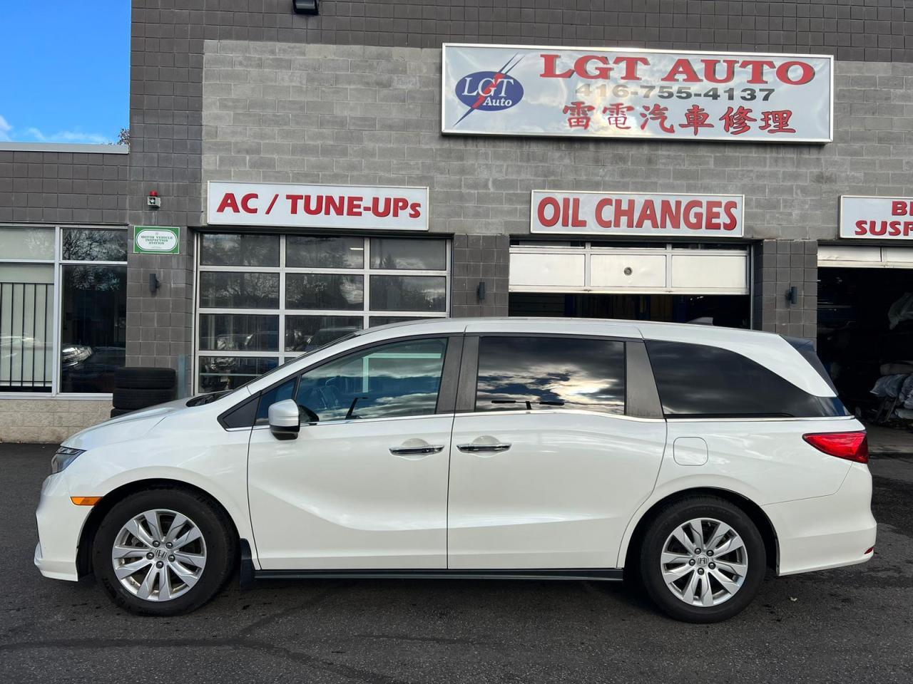 2018 Honda Odyssey LX Auto Photo