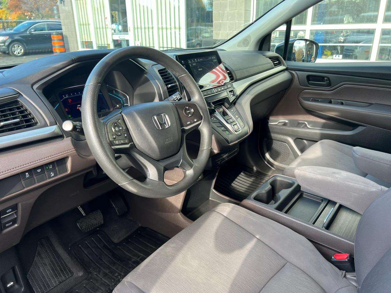 2018 Honda Odyssey LX Auto Photo