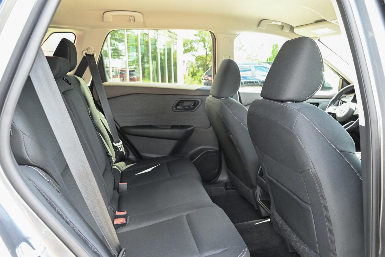 2023 Nissan Rogue S / HEATED SEATS / BLUETOOTH / AWD Photo