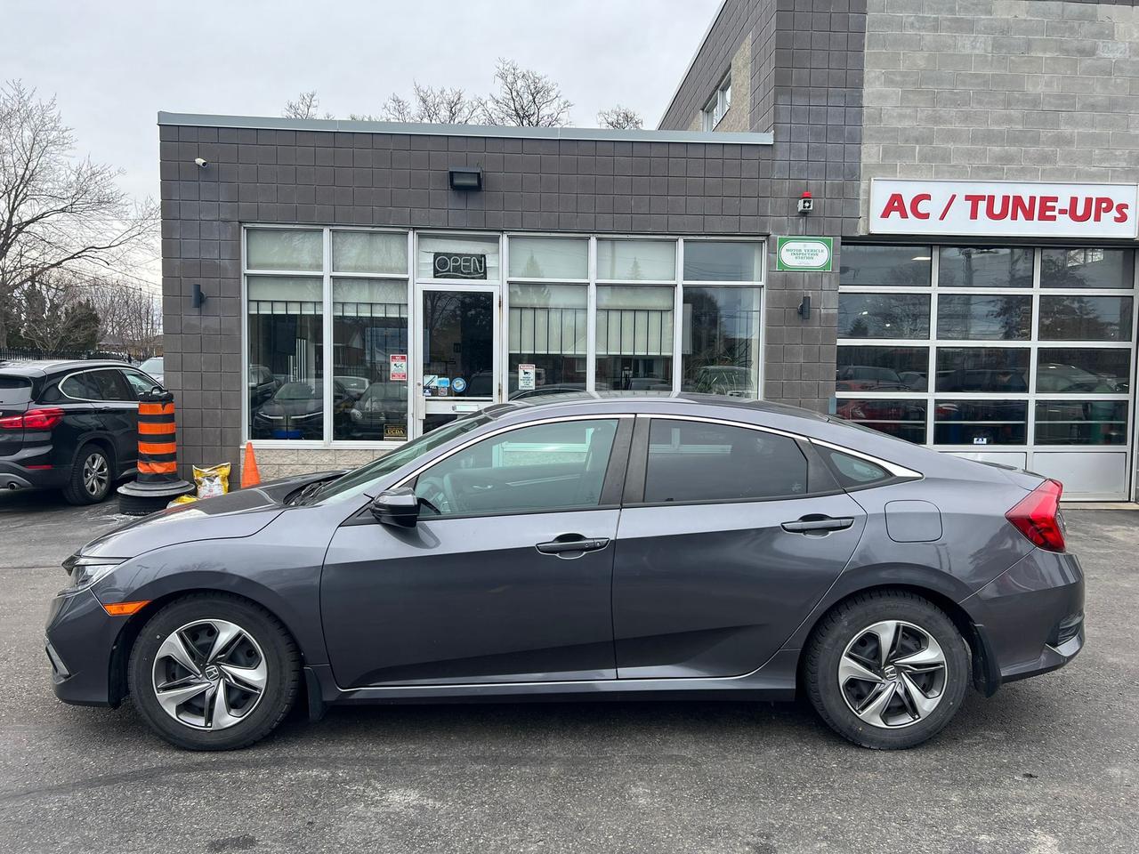 2021 Honda Civic Sedan LX Backup Bluetooth Heat Seats Photo