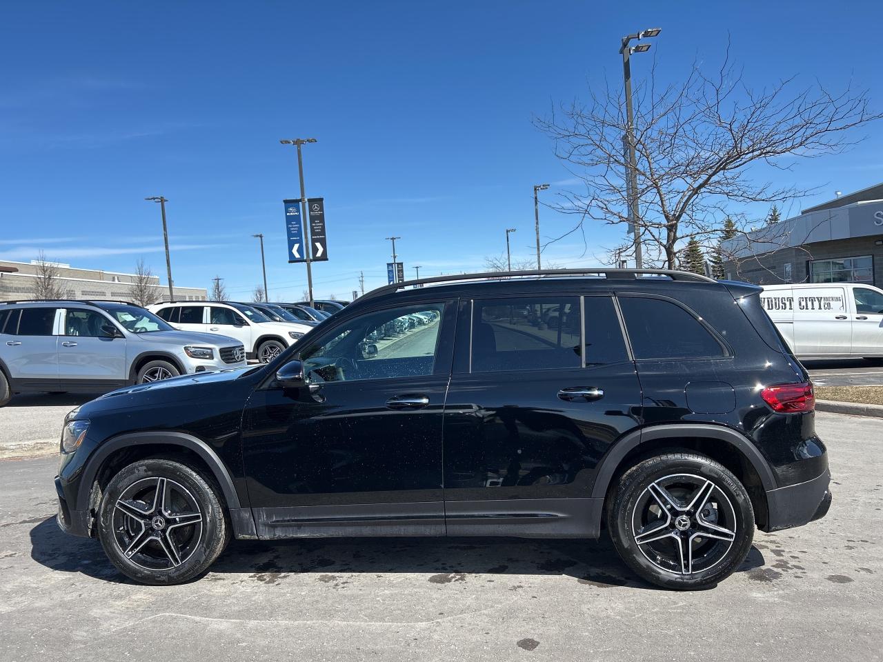 2025 Mercedes-Benz GLB 250 4MATIC Photo