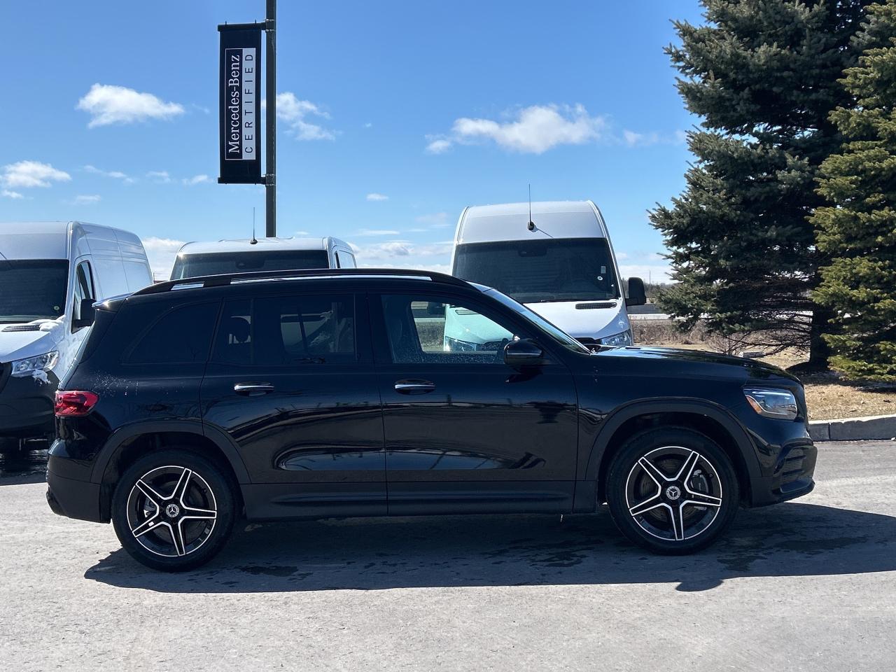 2025 Mercedes-Benz GLB 250 4MATIC Photo