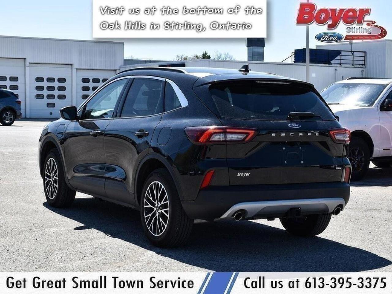 2024 Ford Escape PHEV DEALER SERVICED, ONE OWNER! Photo4