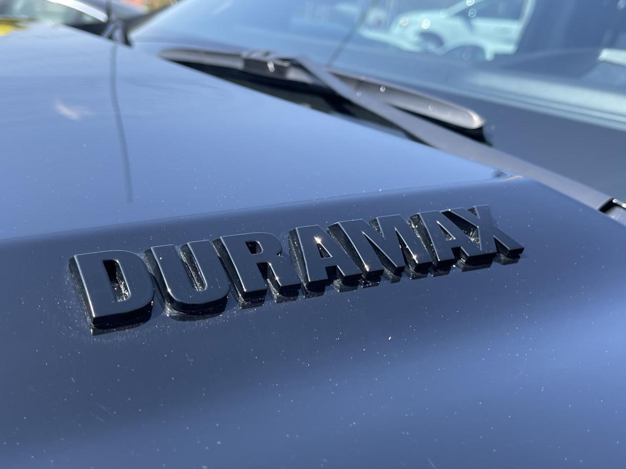 2024 Chevrolet Silverado 1500 High Country DURAMAX 3.0L TURBO-DIESEL CrewCab Ful Photo