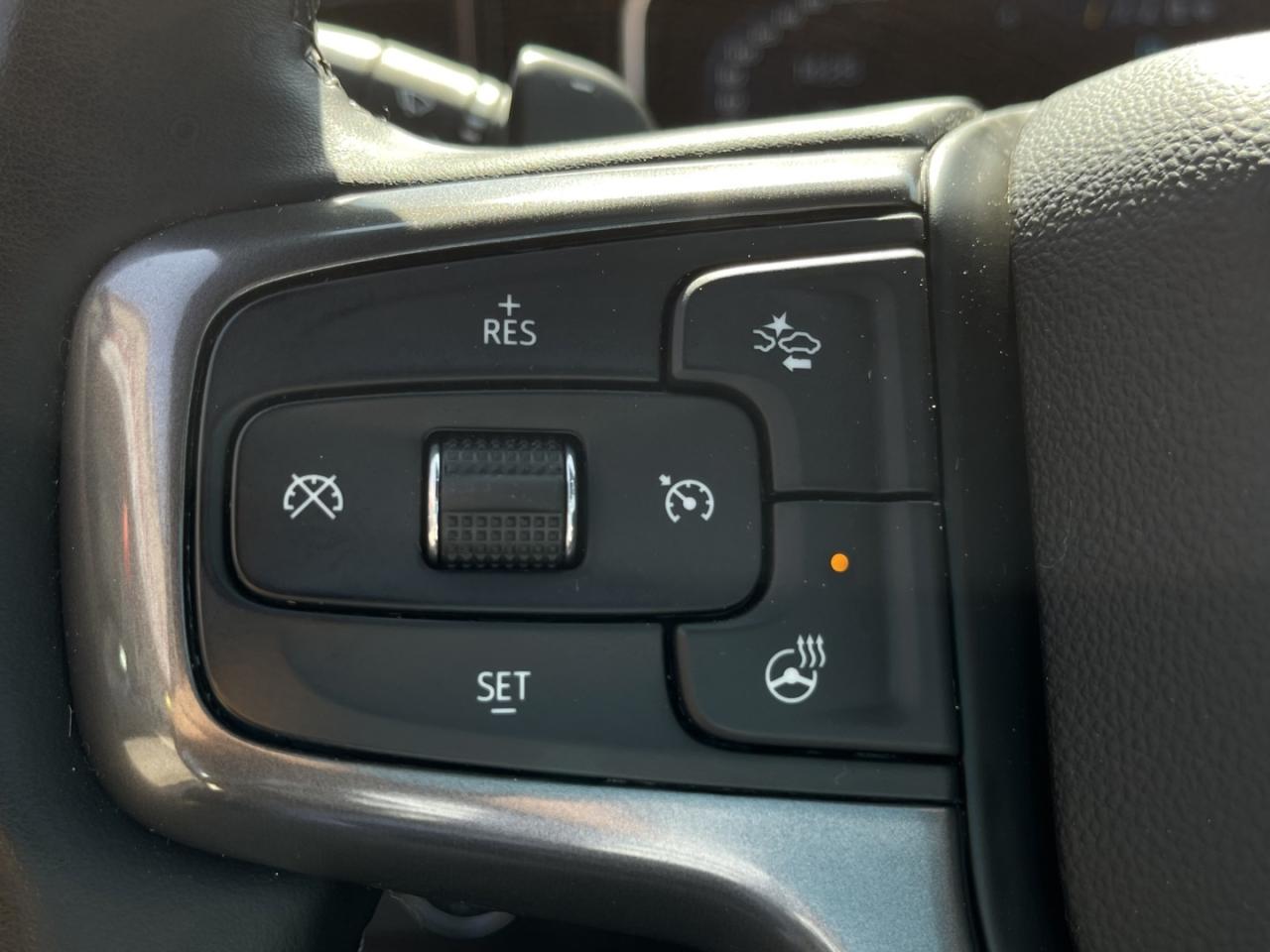 2024 Chevrolet Silverado 1500 High Country DURAMAX 3.0L TURBO-DIESEL CrewCab Ful Photo