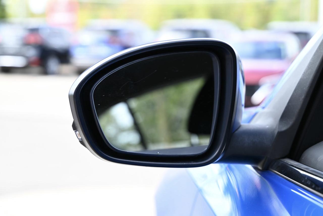 2022 Nissan Sentra SV / KEYLESS ENTRY / HEATED SEATS / VOICE COMMANDS Photo