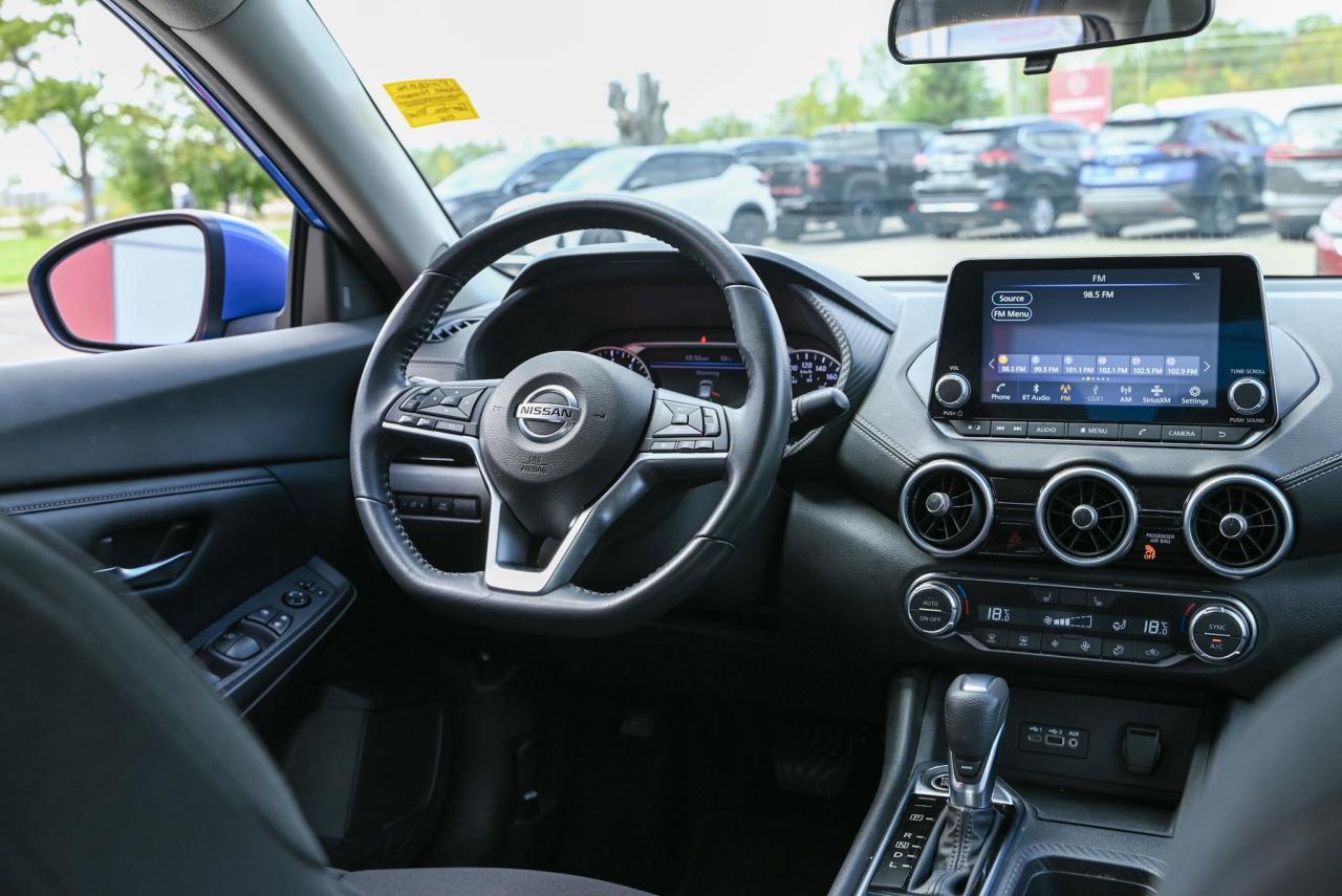 2022 Nissan Sentra SV / KEYLESS ENTRY / HEATED SEATS / VOICE COMMANDS Photo