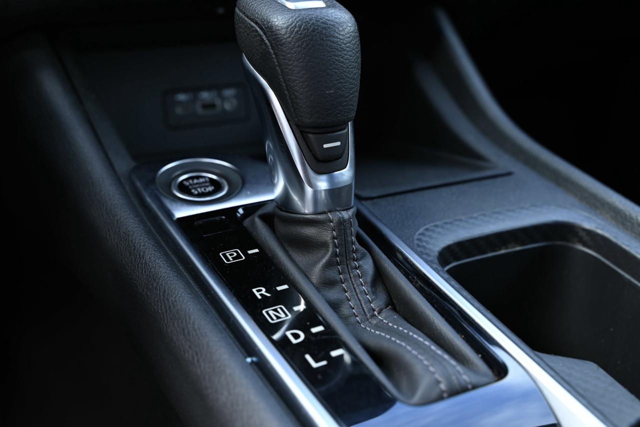 2022 Nissan Sentra SV / KEYLESS ENTRY / HEATED SEATS / VOICE COMMANDS Photo