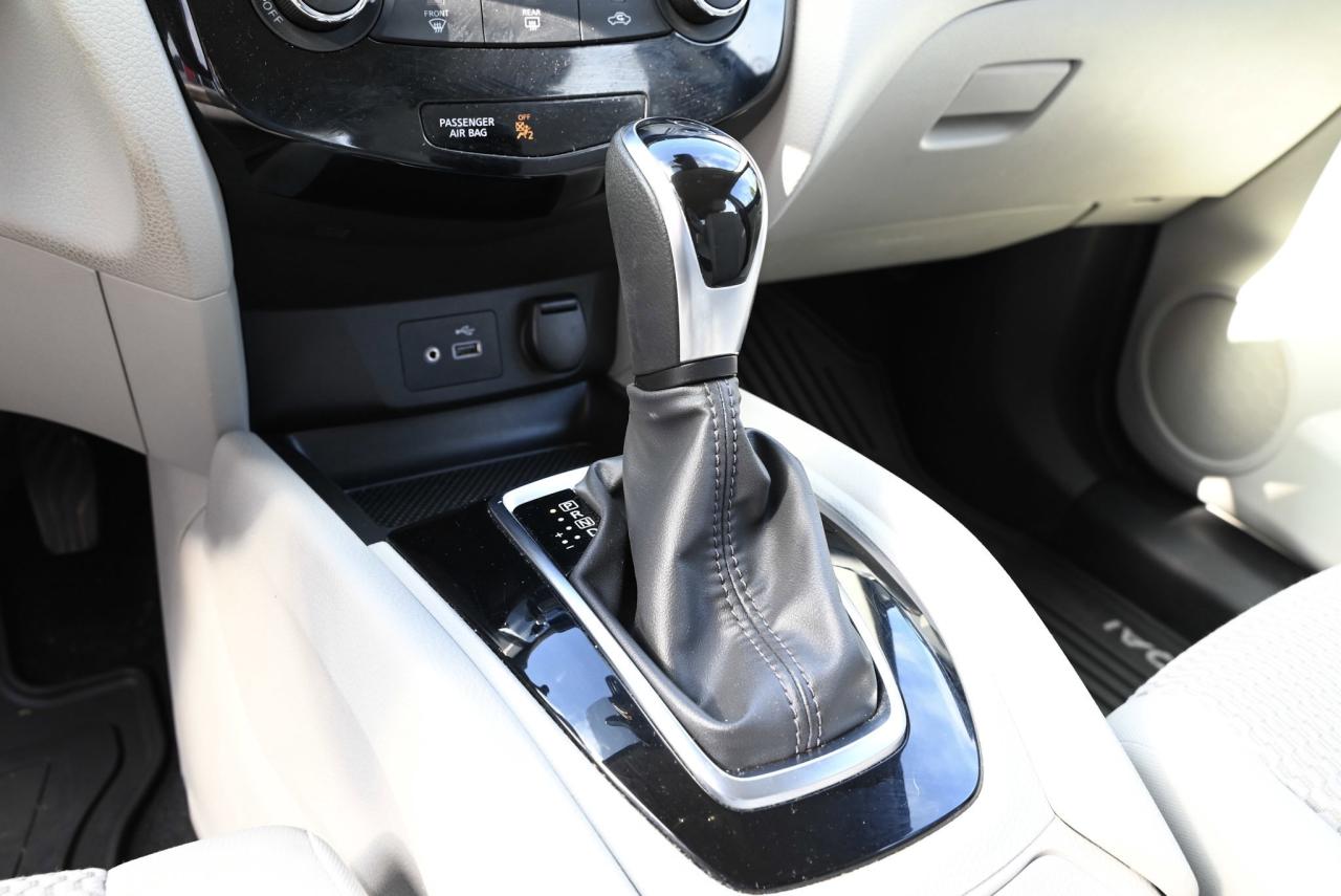 2023 Nissan Qashqai AWD / HEATED SEATS / BACK UP CAMERA / BLUETOOTH Photo