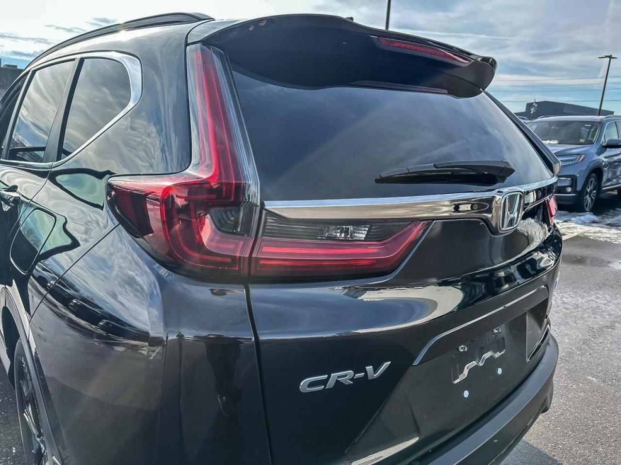 2022 Honda CR-V Touring Photo
