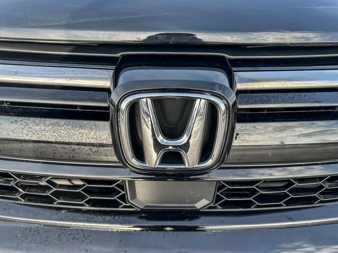 2022 Honda CR-V Touring Photo