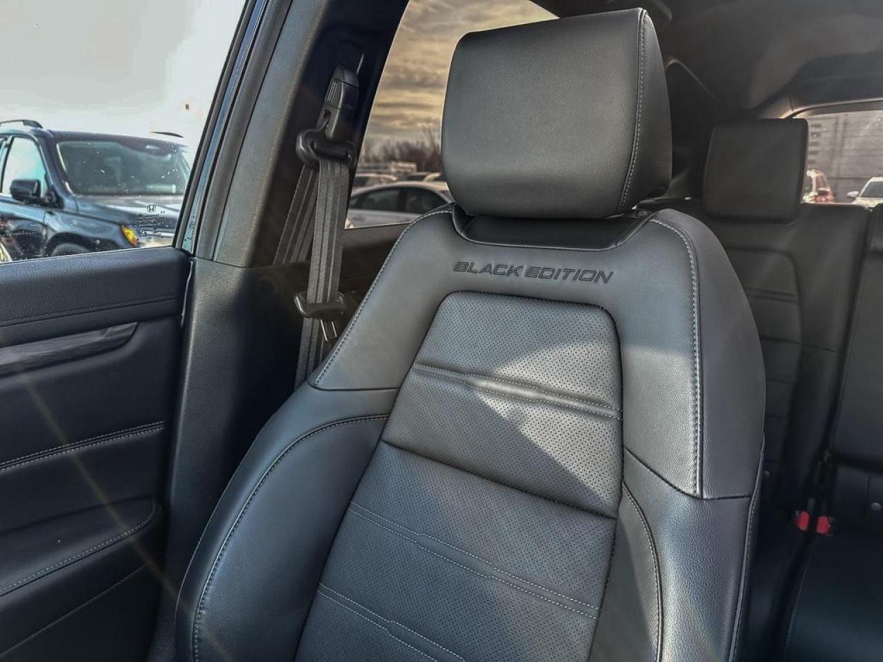 2022 Honda CR-V Touring Photo