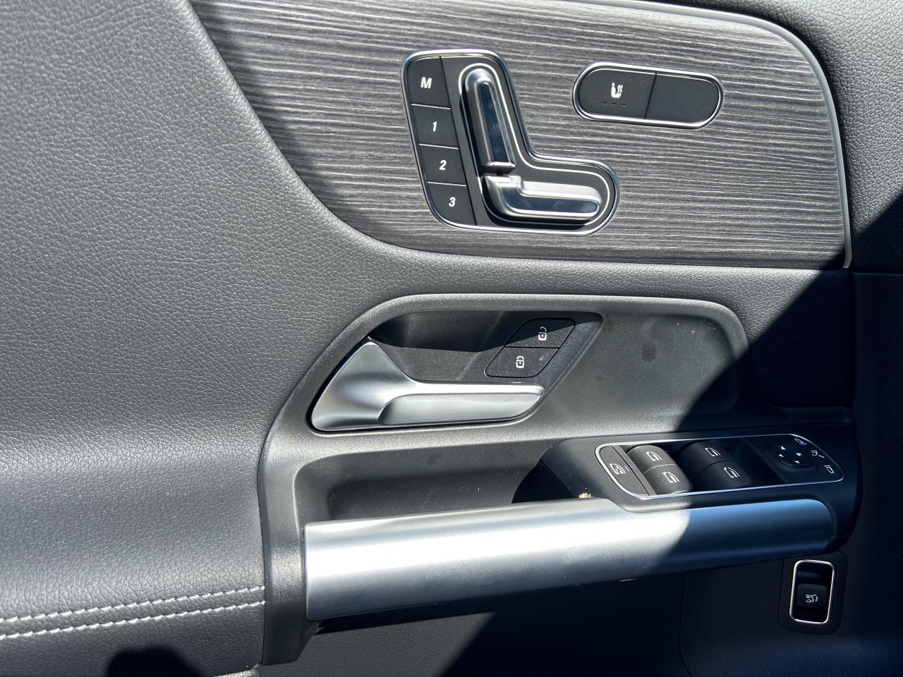 2025 Mercedes-Benz GLA 250 4Matic Photo