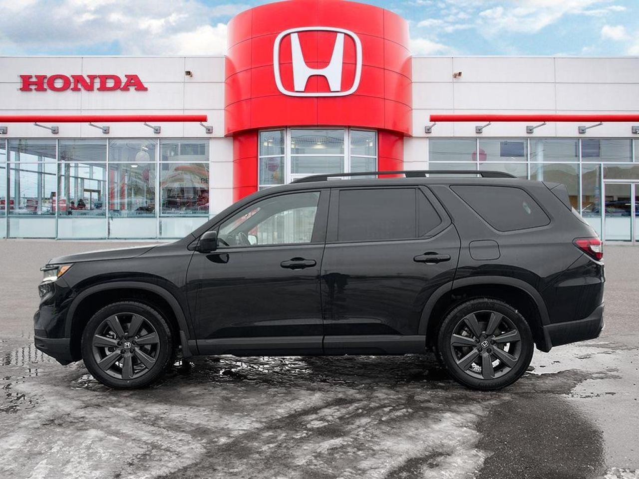 2024 Honda Pilot SPORT Photo2