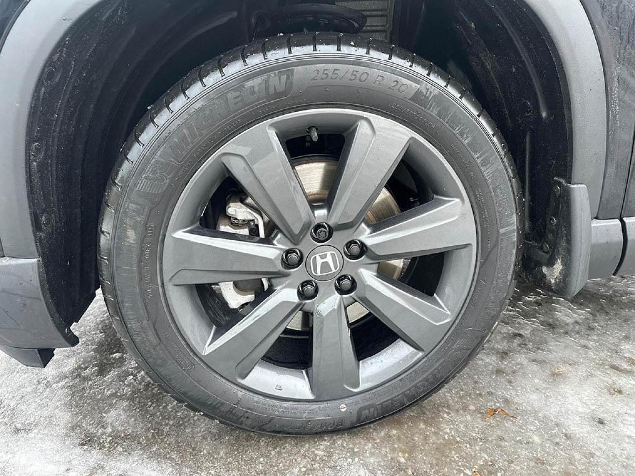 2024 Honda Pilot SPORT Photo