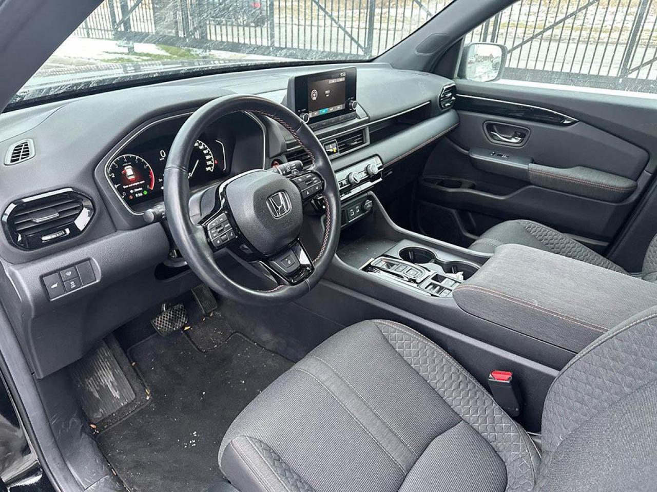 2024 Honda Pilot SPORT Photo