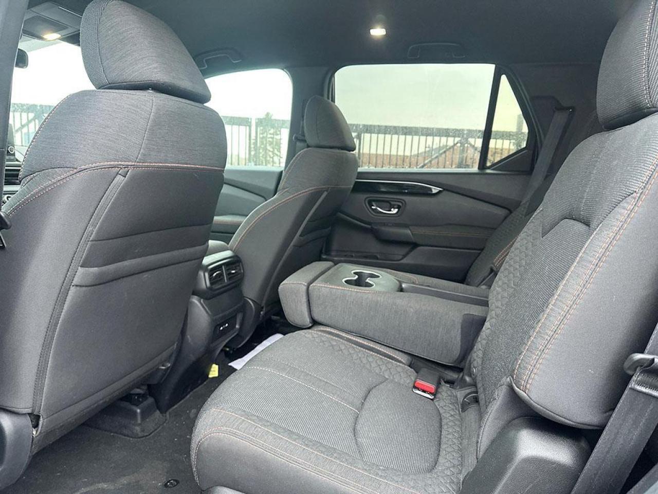 2024 Honda Pilot SPORT Photo