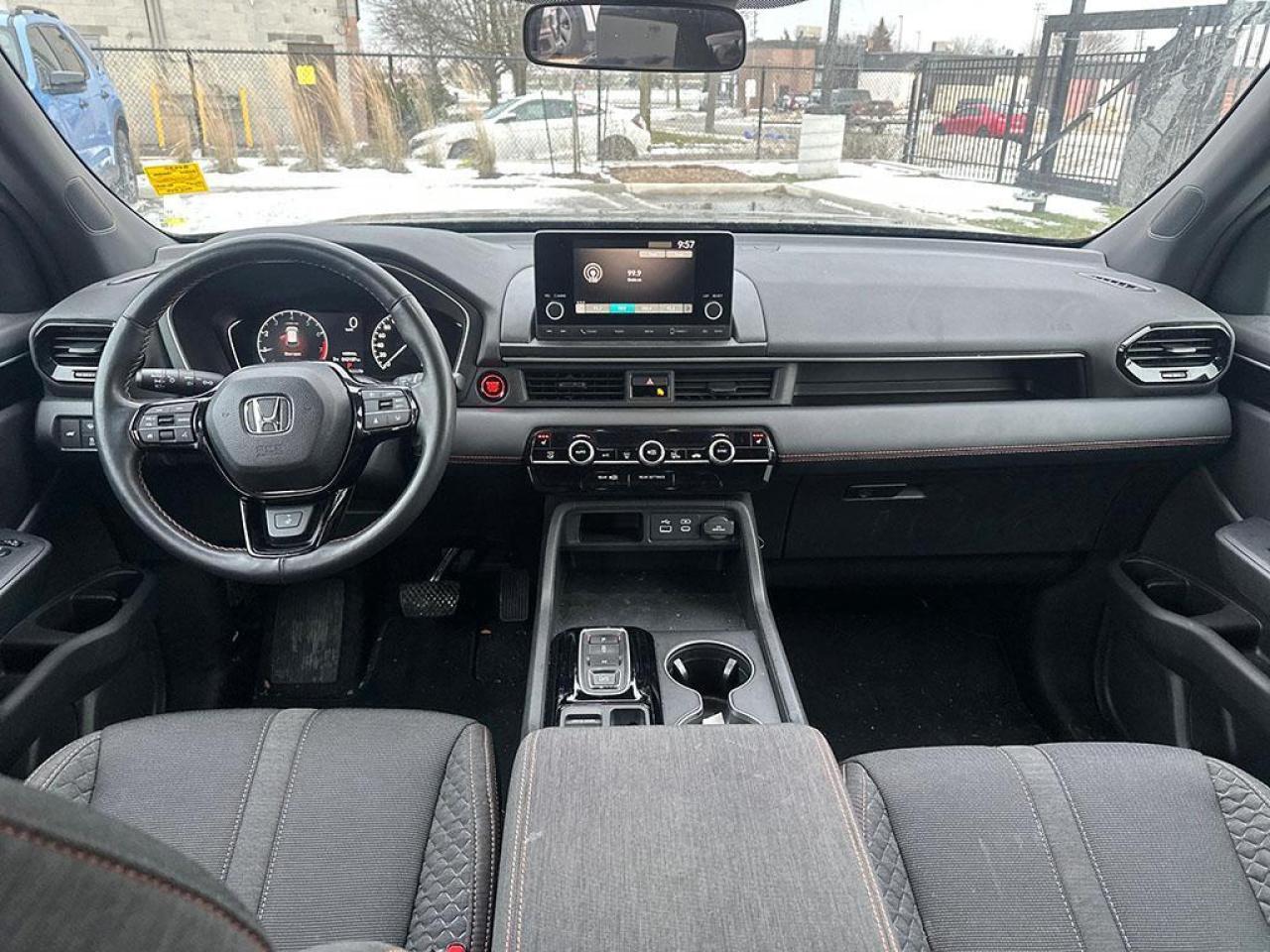 2024 Honda Pilot SPORT Photo