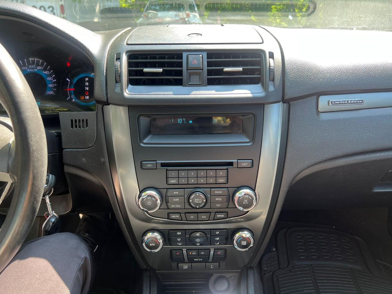 2012 Ford Fusion 4dr Sdn SEL FWD Photo