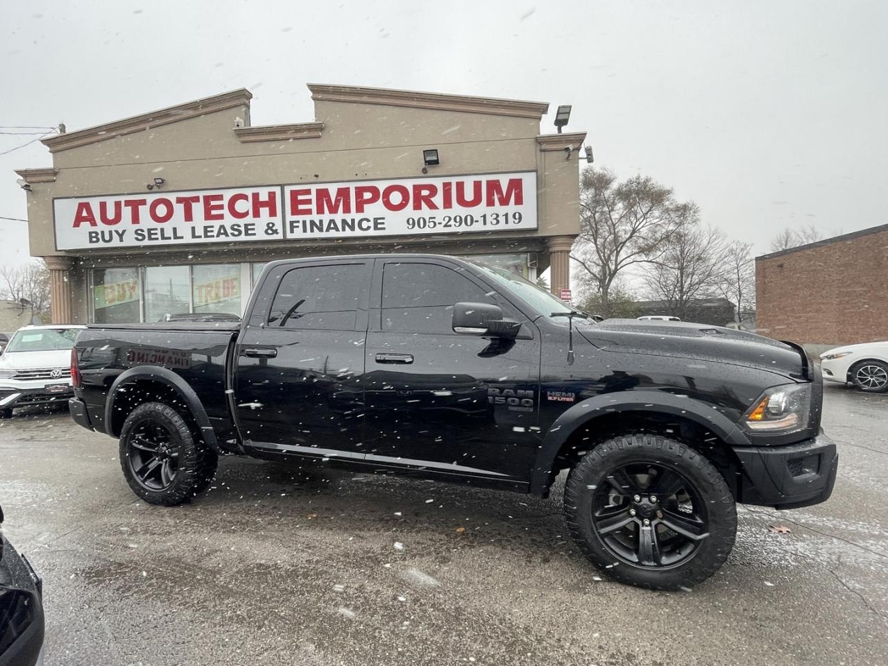 2021 RAM 1500 Classic Warlock Crew Cab   5.7 Hemi   4x4   Navi   Htd Ste Photo