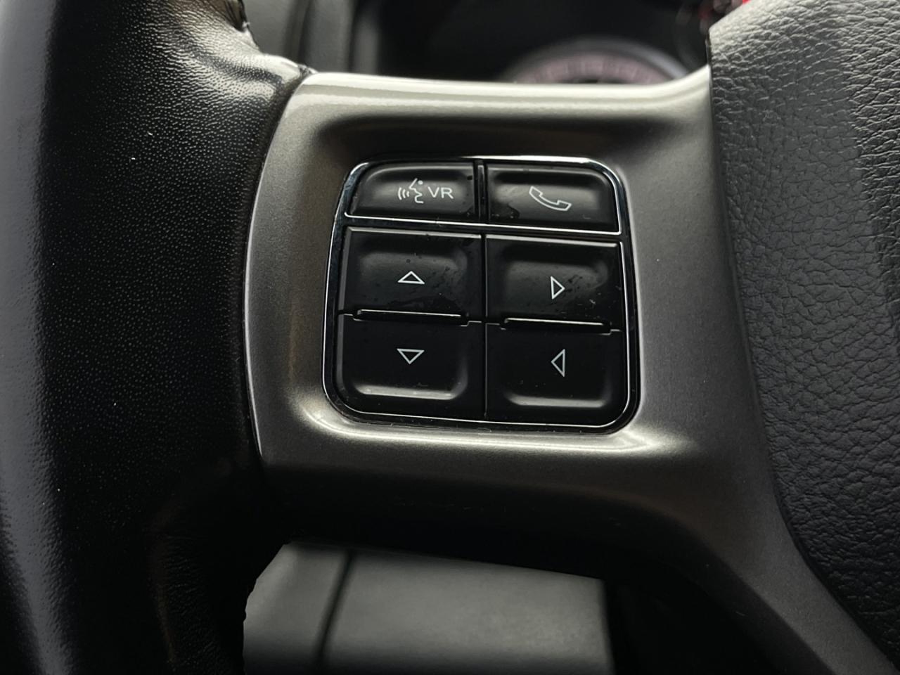 2021 RAM 1500 Classic Warlock Crew Cab   5.7 Hemi   4x4   Navi   Htd Ste Photo