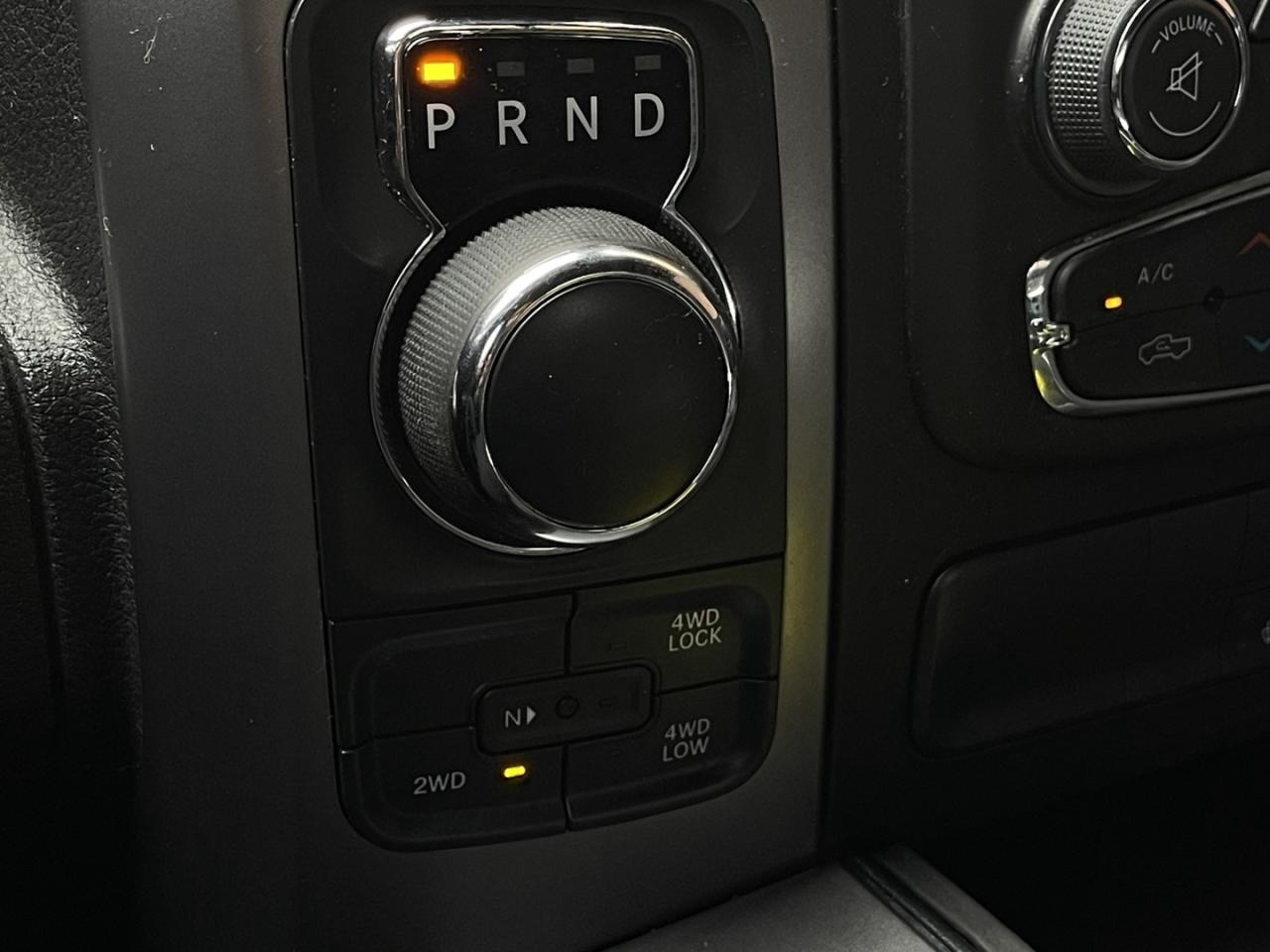 2021 RAM 1500 Classic Warlock Crew Cab   5.7 Hemi   4x4   Navi   Htd Ste Photo