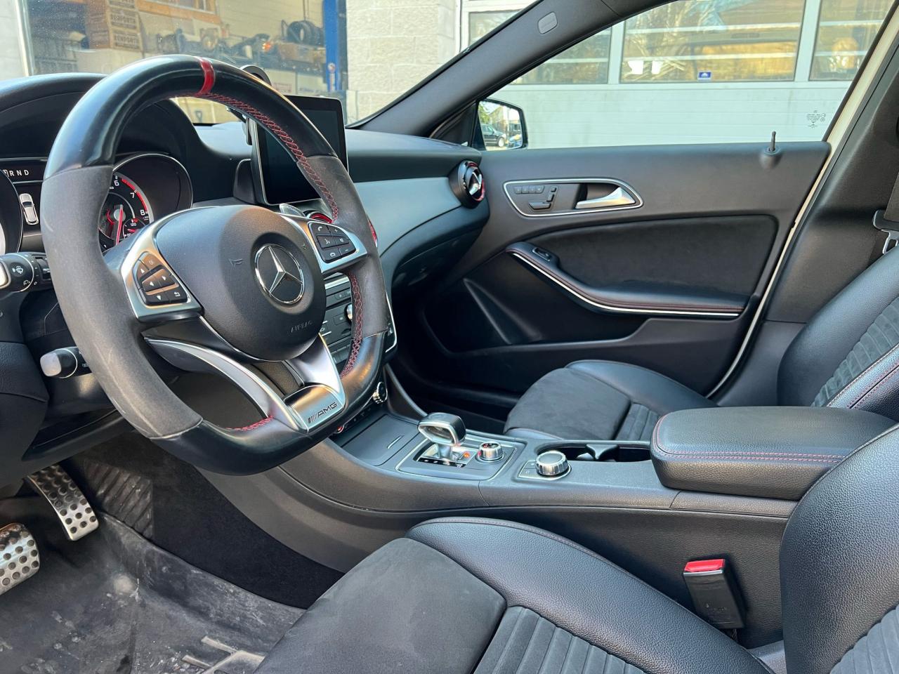 2017 Mercedes-Benz GLA 4MATIC 4dr AMG GLA 45 Photo