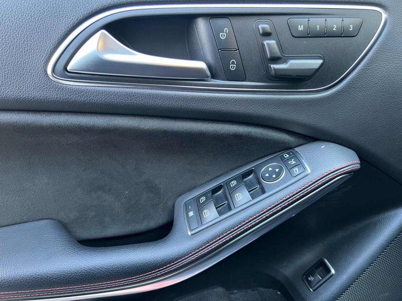 2017 Mercedes-Benz GLA 4MATIC 4dr AMG GLA 45 Photo