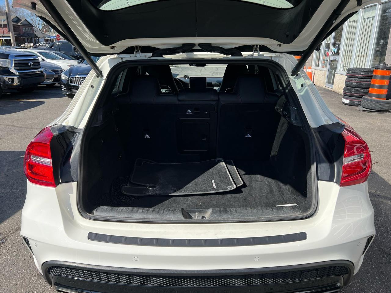 2017 Mercedes-Benz GLA 4MATIC 4dr AMG GLA 45 Photo