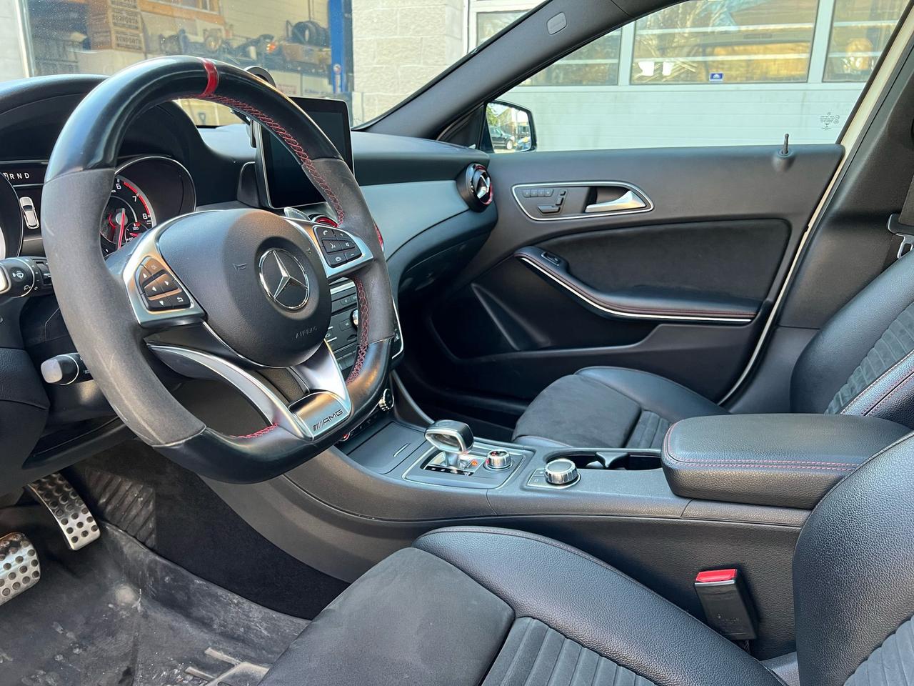 2017 Mercedes-Benz GLA 4MATIC 4dr AMG GLA 45 Photo